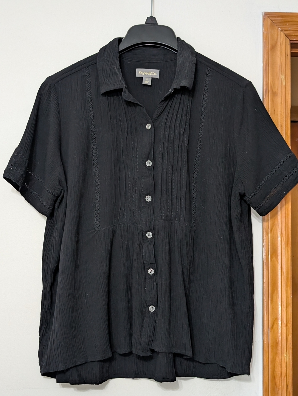 Style & Co Black Button Front Blouse Size M – Flowy Short Sleeve Top